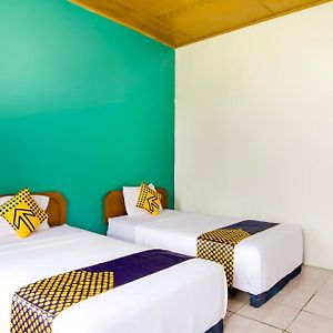 SPOT ON 2584 Hotel Karya Nunggal Asri